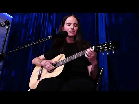 Видео: WindLive - Она одна (А. Губин)