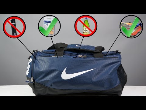 Видео: Что должно быть в сумке у футболиста?  \ ГЛАВНЫЕ ОШИБКИ + Футбольные советы