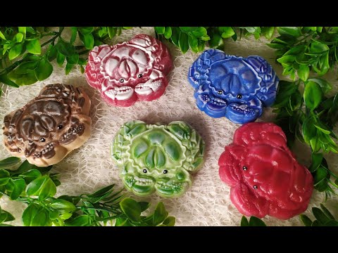 Видео: ♥ Мыло с люфой в пластиковых формах♥