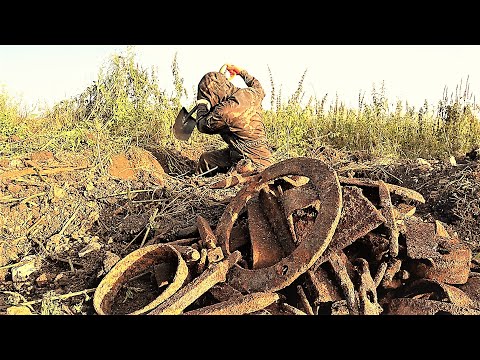 Видео: Я ПРОСТО ОЧУМЕЛ КОГДА ВСКРЫЛ КУЧУ СХРОН!!! КОП МЕТАЛЛОЛОМА ДОСТАЁМ ПЛАСТЫ С НАХОДКАМИ.