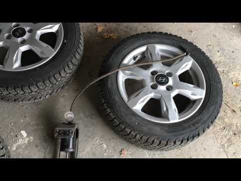 Видео: Качки! Электрический или ножной насос для шин автомобиля. Проверено на себе. Сравнение.