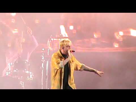 Видео: веснушки / концерт pyrokinesis summer set 02.08.2023 (снято на камеру старую типо для вайба)