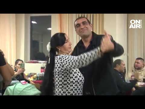 Видео: Танци и богата трапеза: Ромите в Златарица разкриха традициите на Банго Васил