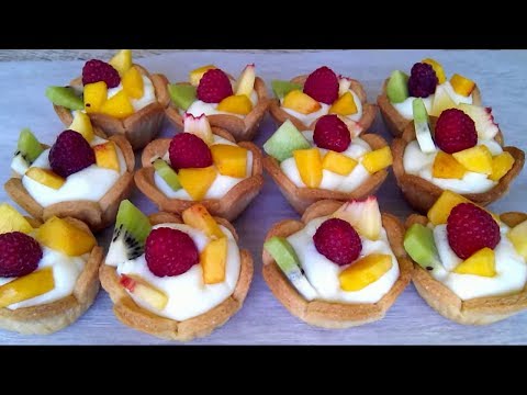Видео: ФРУКТОВЫЕ КОРЗИНКИ С ЗАВАРНЫМ КРЕМОМ! Вкусные ПЕСОЧНЫЕ корзинки!