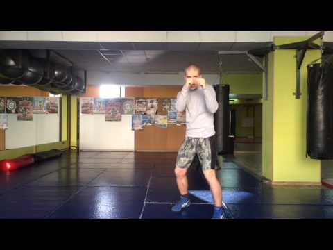 Видео: Бокс. Прямые удары и передвижения в боксе.