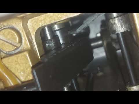 Видео: Машинка не продвигает ткань ?  Решение очень простое. ( Кёллер 53 класс )