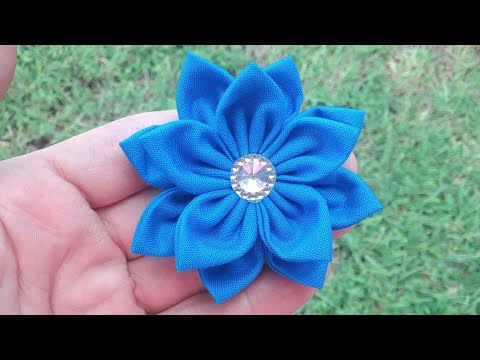 Видео: Цветок из ткани, который легко и быстро сделать. | Цветок из обрезков ткани