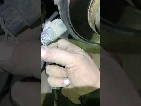 Видео: Ford Mondeo 4. Не работает корректор фар