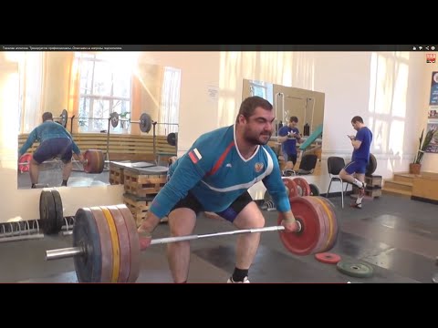 Видео: #Тяжелаяатлетика"Тренируются профессионалы. Отвечаем на вопросы подписчиков.