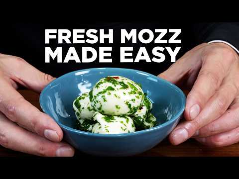 Видео: 5 шагов к идеальной моцарелле дома в любое время (простой способ)