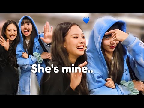 Видео: Дженлиса заявляет права друг на друга. Часть 8 | Stage Moments 2022