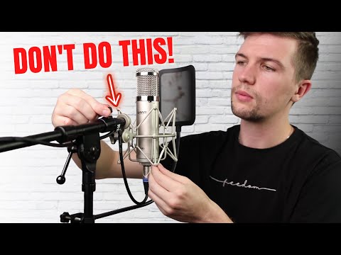 Видео: КАК: настроить микрофон для записи вокала в домашней студии (2022)