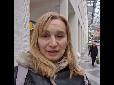 Видео: Искали врача по фамилии - оказалось, он больше  не работает. 