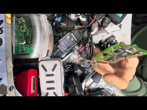 Видео: Ремонт замка зажигания Mercedes W210 после неудачного ремонта 