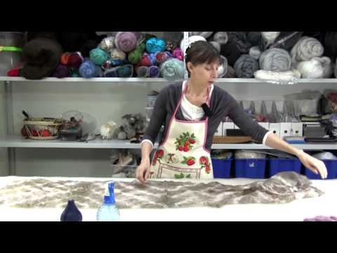 Видео: ✿Урок 6, часть 1✿Валяем шарф в технике нунофелтинг