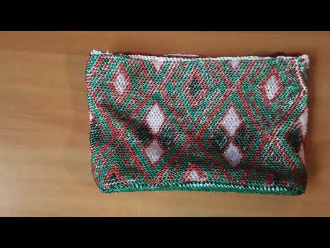 Видео: Вязание с бисером/Почти готовая сумочка/Вшиваю донышко и  фермуар