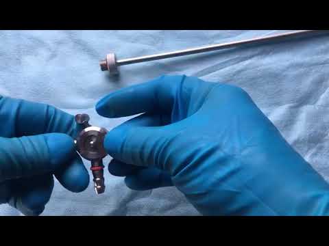 Видео: Сборка/разборка инструмента для аспирации и ирригации «Эндомедиум»
