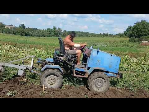 Видео: Саморобний трактор з саморобним плугом