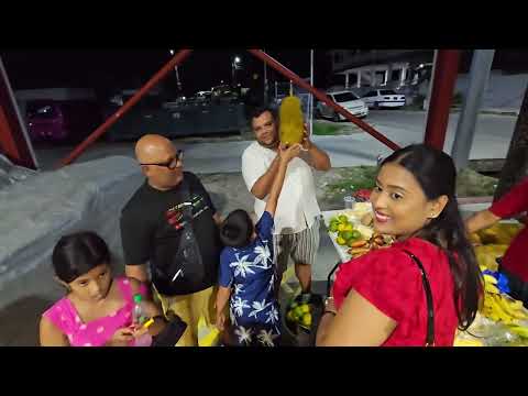 Видео: Прогулка по рынку Ленора и отдых у пирамиды