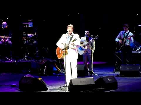 Видео: А. Новиков "А я ее любил"