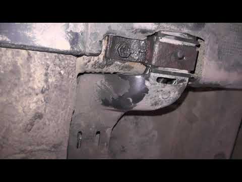 Видео: Kia Sportage 2 4WD Замена тормозной трубки