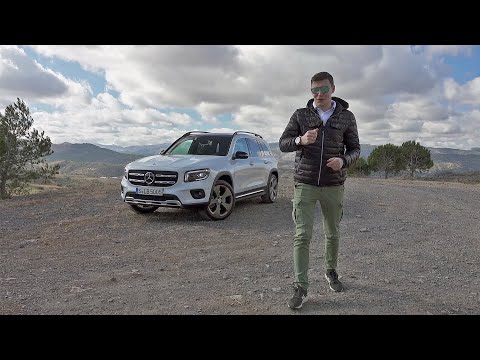 Видео: СОВСЕМ НЕКОМПАКТНЫЙ МЕРСЕДЕС ГЛБ! Тест-драйв и обзор Mercedes-Benz GLB 2020