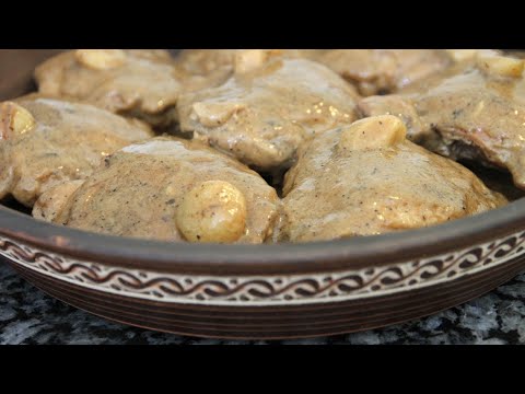 Видео: КУРИЦА АДОБО.Филиппинская кухня. Очень сочное и вкусное блюдо из курицы!