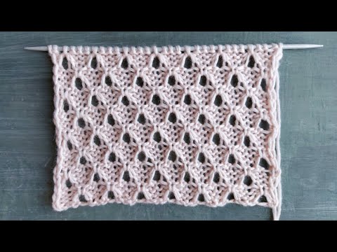 Видео: Нежнейший ажурный узор спицами 🎀 Изнаночная гладь с дырочками