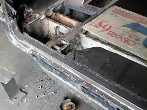 Видео: Спринтер болтается задняя дверь