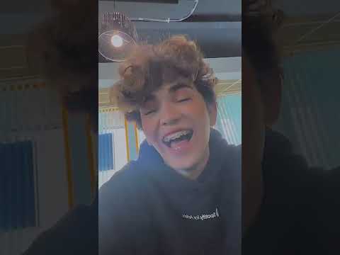 Видео: Амирхан Батабаев эфир инстаграм  22.05.2022 @amirchiiik_
