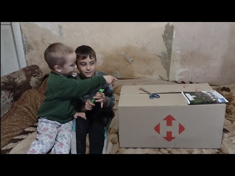 Видео: Распаковка посылки от подписчицы Оксаны (4.10.25)