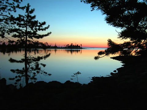Видео: "Остроконечных елей ресницы над голубыми глазами озер..."