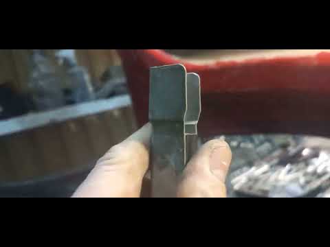 Видео: VOLVO FM  замена троса открывания двери и обшивку снять.