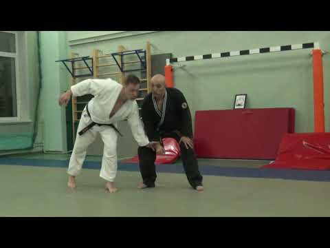 Видео: Айкидо. Натиг Мамедов. Выведение из равновесия (кудзуши).