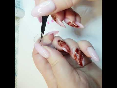 Видео: Как делать "Замороженные розы" на ногтях.