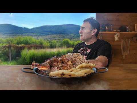 Видео: Свинска плешка с ароматни гъби и пърленки | Yotov Recipes