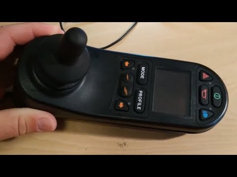 Видео: Ремонт джойстика инвалидной электроколяски.