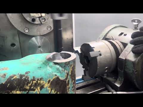 Видео: Расточка отверстия на фрезерном станке.