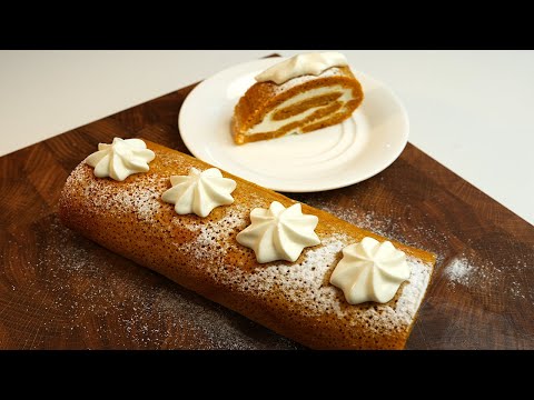 Видео: НЕВЕРОЯТНО ВКУСНЫЙ морковный рулет с минимум сахара! Рулет, который тает во рту! 🥕🍰