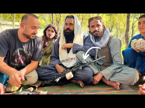 Видео: Интервью с талибами в Афганистане | Женщины