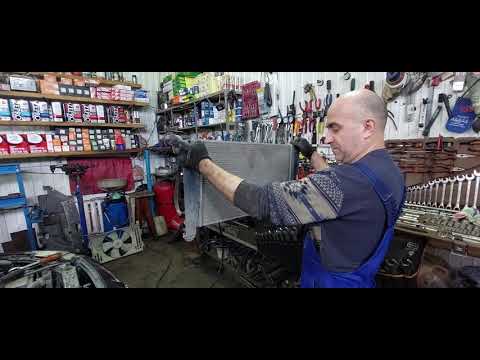 Видео: Как летом не перегреть двигатель. Авенсис мойка радиаторов.