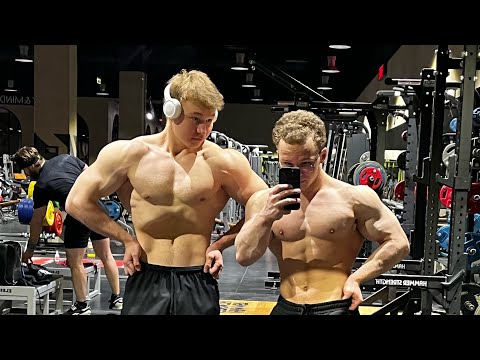 Видео: ВСТРЕЧА С МИНИ ПЕККОЙ | РЕКОРД В ТЯГЕ