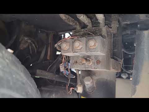 Видео: Система выравнивания моего автодома застряла на смотровой площадке. Вот как я это исправил!