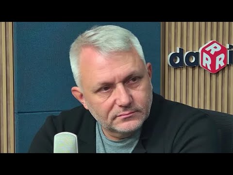 Видео: Хаджигенов: ПЕЕВСКИ не е руса МАНЕКЕНКА! Борисов квичи, той е циркаджия!