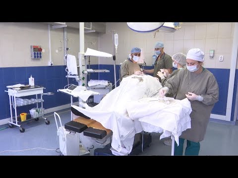 Видео: «Реанимация». Мужчине удалили опухоль на шее