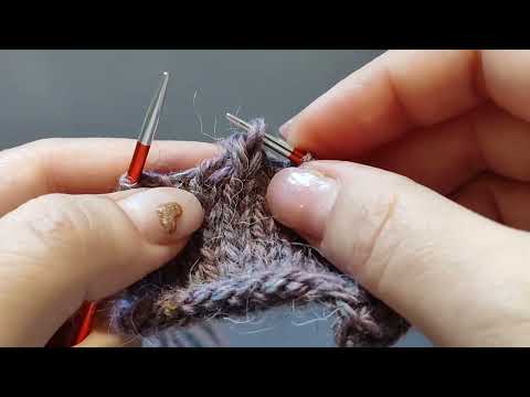 Видео: Убавка трёх петель в одну. Вязание спицами, вязание игрушек
