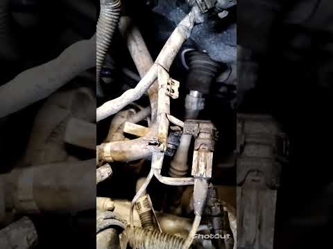 Видео: мерседес w213 2.0L  замена термостата