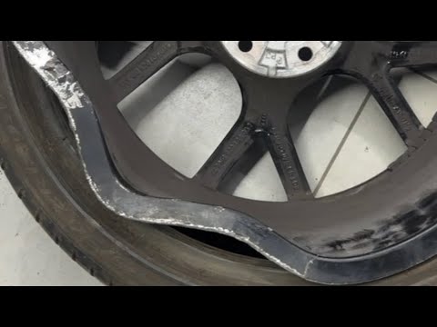 Видео: Правка и покраска дисков в Минске. Спасение некрух: Audi RS 3 😎👌