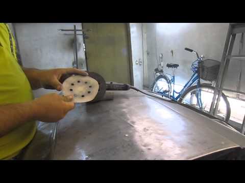 Видео: Как зашпатлевать дверь на Ваз 2110