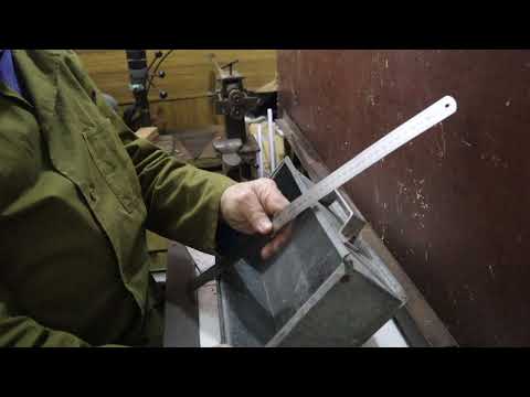 Видео: самодельные инструменты для выполнения жестяницких работ
